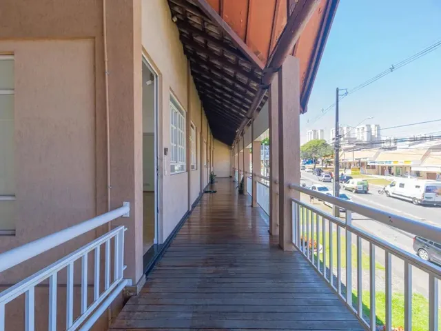 Sala à venda, no bairro Orleans em Curitiba