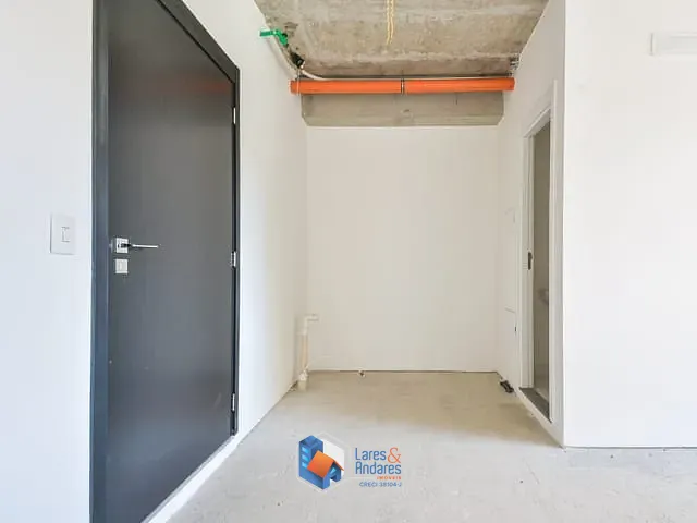 Sala com 22m², à venda, no bairro Moema em São Paulo