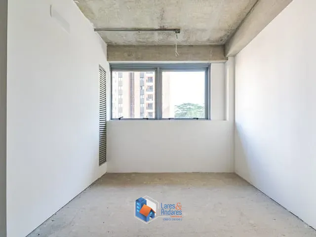Sala com 22m², à venda, no bairro Moema em São Paulo