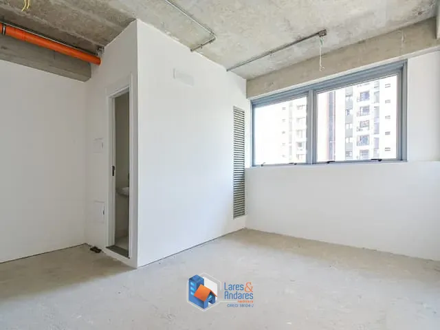 Sala com 22m², à venda, no bairro Moema em São Paulo