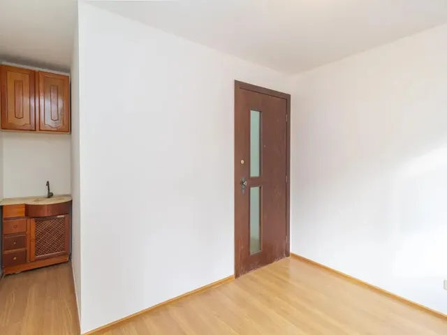 Sala para alugar, no bairro Centro em Curitiba