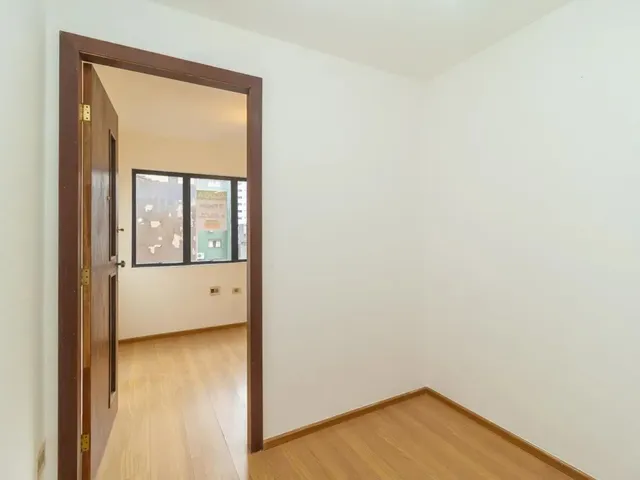 Sala para alugar, no bairro Centro em Curitiba