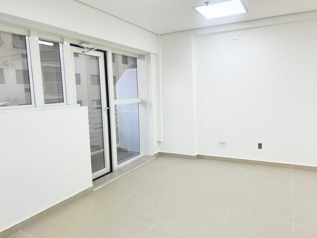 Foto do Sala - Sala para locação de 40M² , Ar condicionado, varanda,1 vaga de garagem no Condomínio Office Grajaú em Alphaville, SP | Ilira imóveis