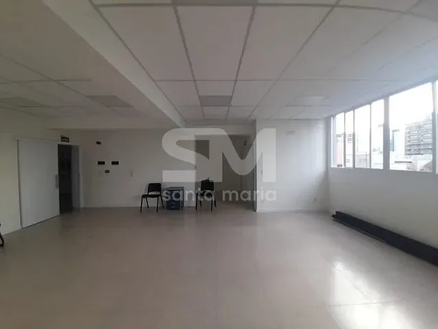 Sala com 105m², para alugar, no bairro Centro em Chapecó