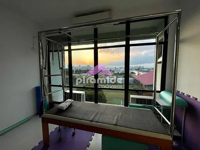 Sala à venda, no bairro Floradas de São José em São José dos Campos
