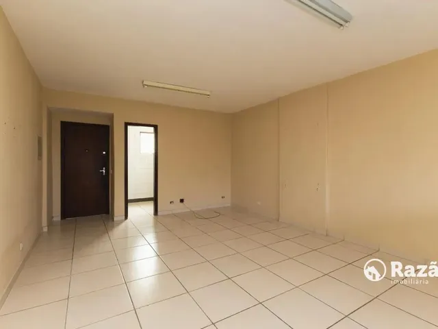 Sala para alugar, no bairro Centro em Curitiba
