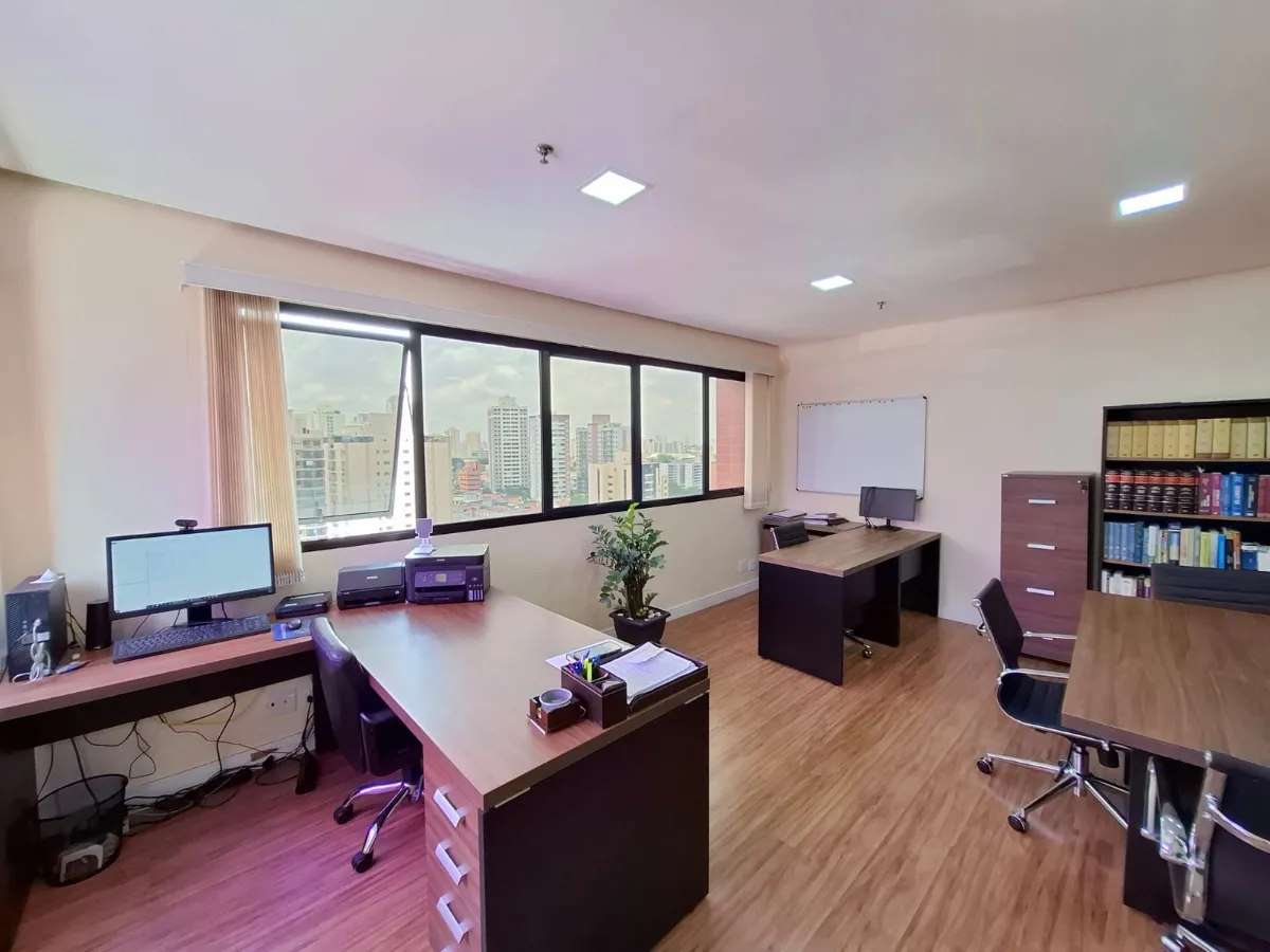Conjunto comercial para venda em Saúde, 34m²