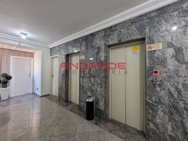 Sala à venda, no bairro Centro em Curitiba