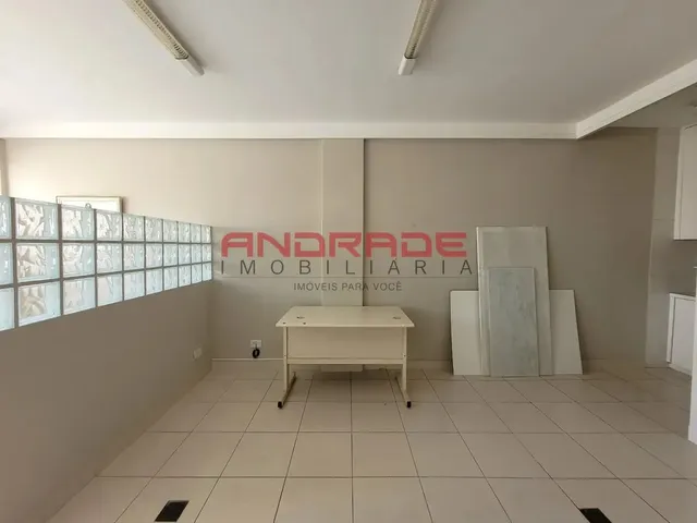 Sala à venda, no bairro Centro em Curitiba
