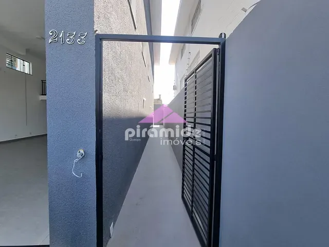 Sala com 31m², para alugar, no bairro Jardim das Indústrias em São José dos Campos
