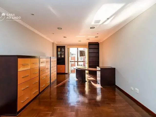 Sala à venda, no bairro Centro em Curitiba