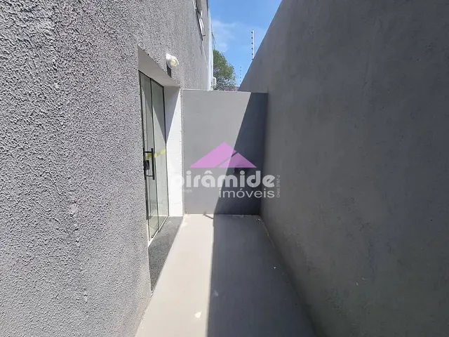 Sala com 42m², para alugar, no bairro Jardim das Indústrias em São José dos Campos