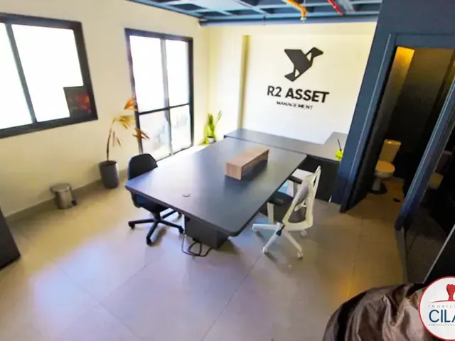 Sala à venda, no bairro Centro em Curitiba