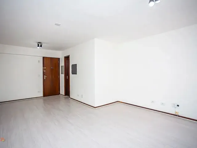 Sala à venda, no bairro Centro em Curitiba