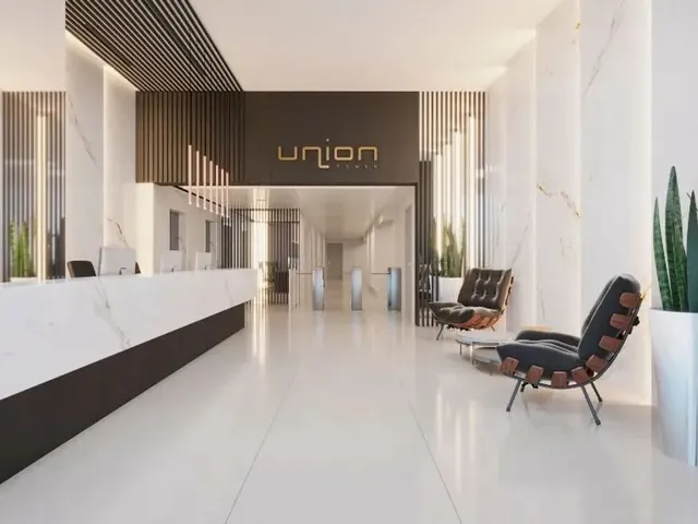 Sala à venda, no bairro Água Verde em Curitiba