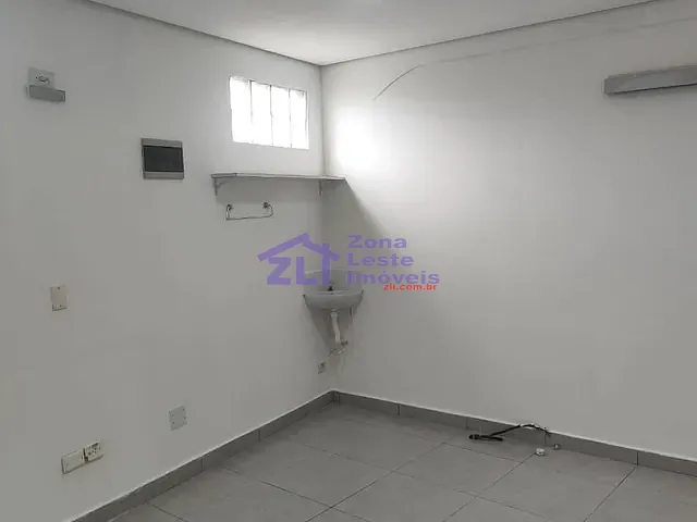 Sala com 9m², para alugar, no bairro Jardim Colorado em São Paulo