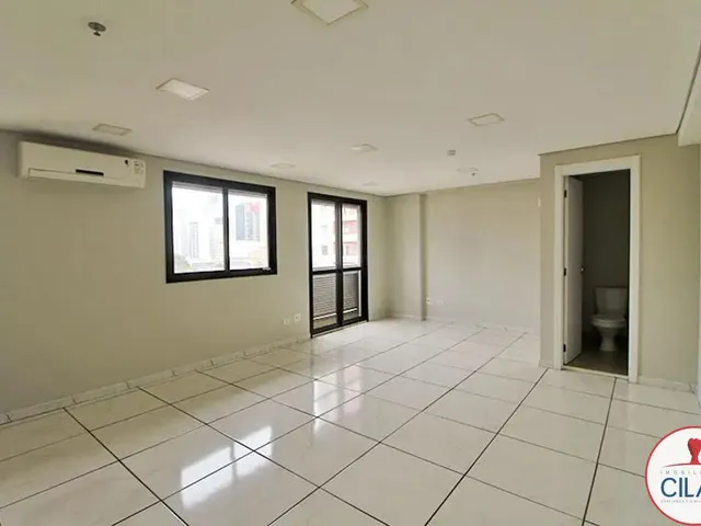 Sala para alugar, no bairro Centro em Curitiba