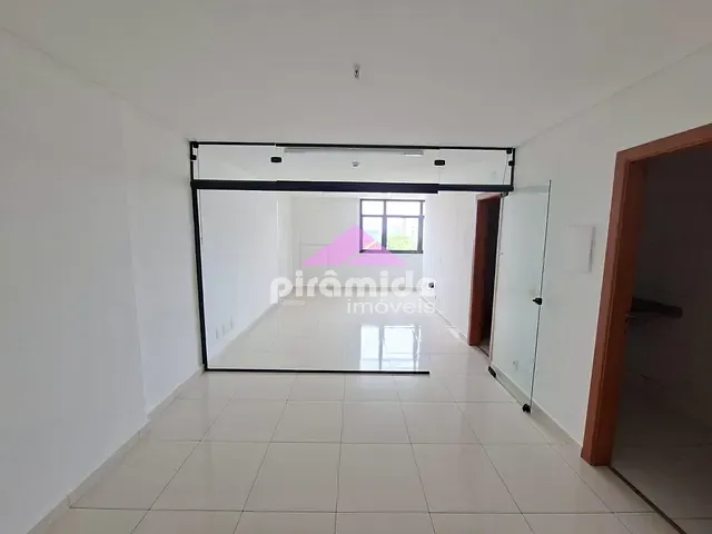 Sala à venda ou para alugar, no bairro Centro em São José dos Campos