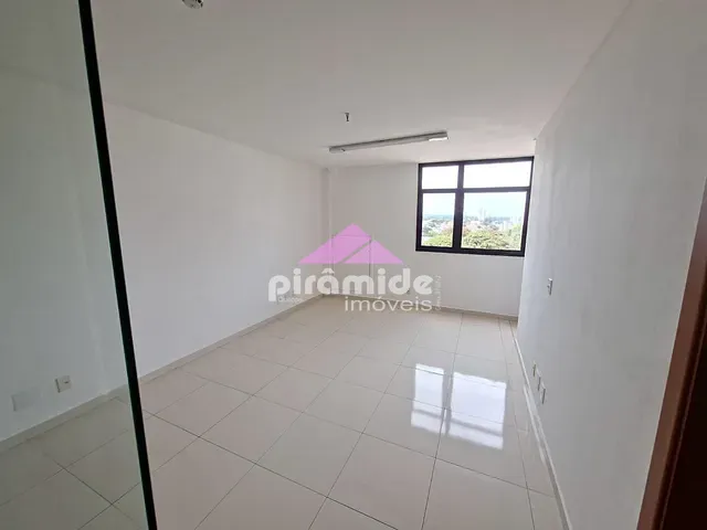 Sala à venda ou para alugar, no bairro Centro em São José dos Campos