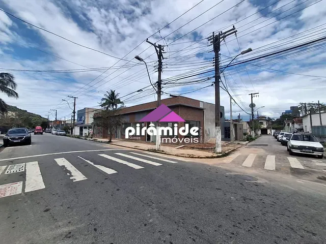 Sala para alugar, no bairro Centro em Caraguatatuba
