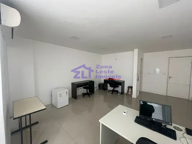 Sala com 36m², para alugar, no bairro República em São Paulo