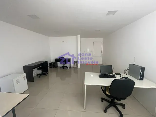 Sala com 36m², para alugar, no bairro República em São Paulo