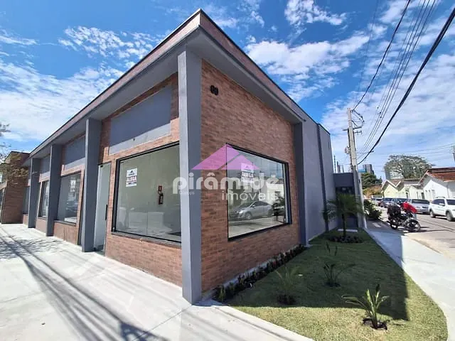 Sala para alugar, no bairro Centro em Caraguatatuba