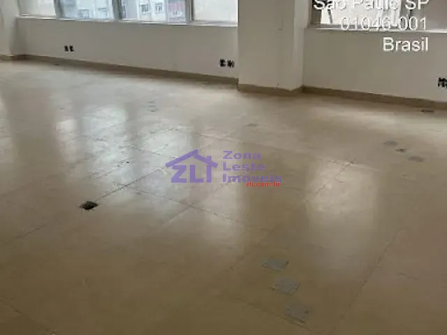 Sala com 135m², para alugar, no bairro Centro(república) em São Paulo
