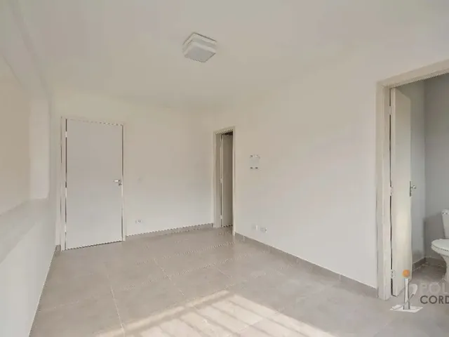 Sala para alugar, no bairro Bacacheri em Curitiba