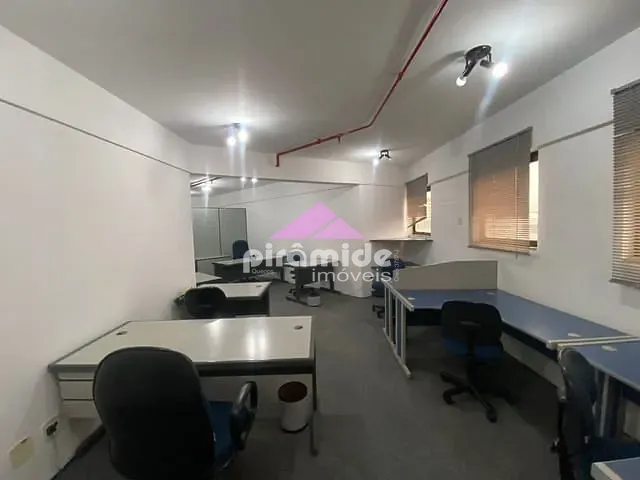 Sala com 54m², à venda ou para alugar, no bairro Jardim Satélite em São José dos Campos