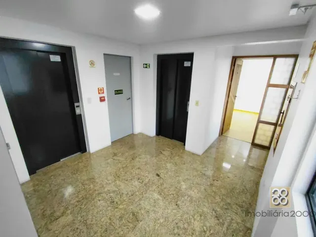 Sala para alugar, no bairro Água Verde em Curitiba