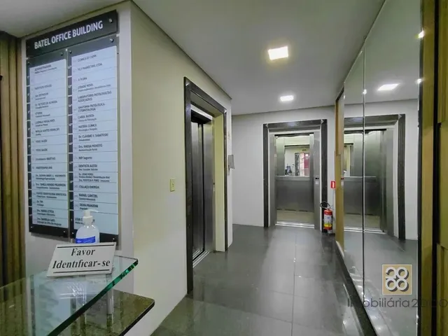 Sala para alugar, no bairro Água Verde em Curitiba