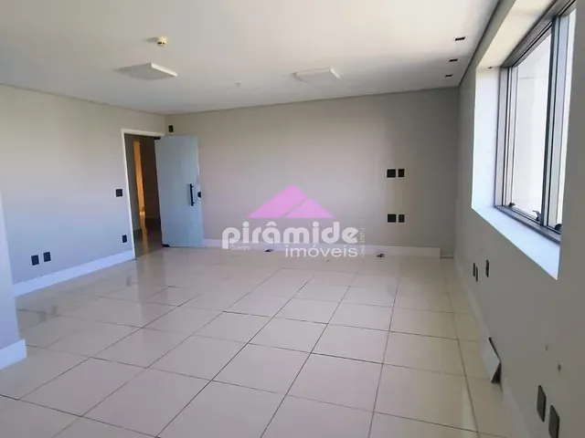 Sala à venda, no bairro Jardim Oswaldo Cruz em São José dos Campos