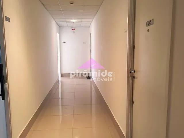 Sala à venda, no bairro Jardim Oswaldo Cruz em São José dos Campos