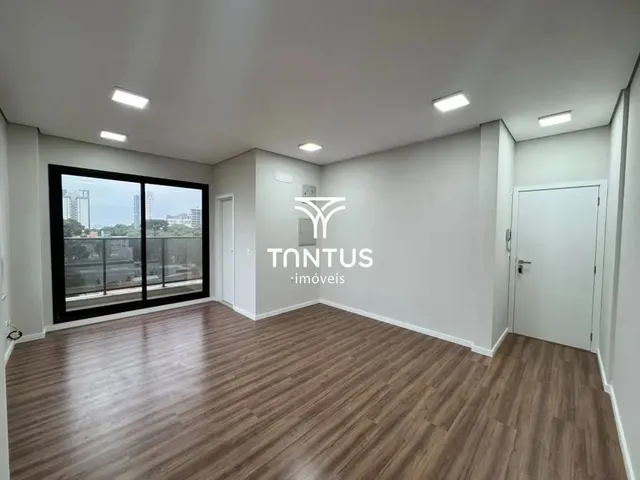 Sala para alugar, no bairro Água Verde em Curitiba