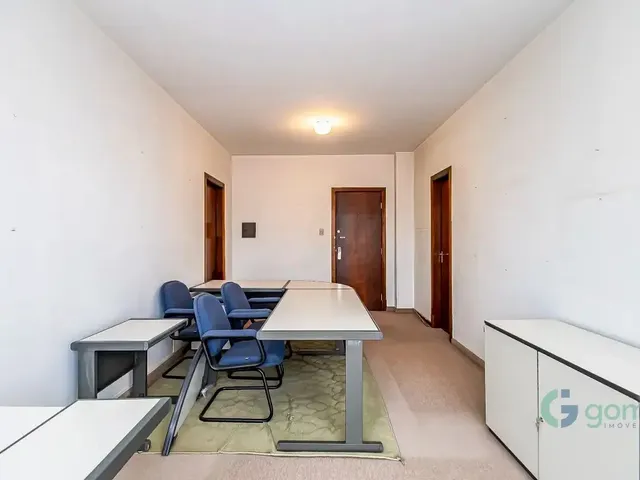 Sala à venda, no bairro Centro em Curitiba