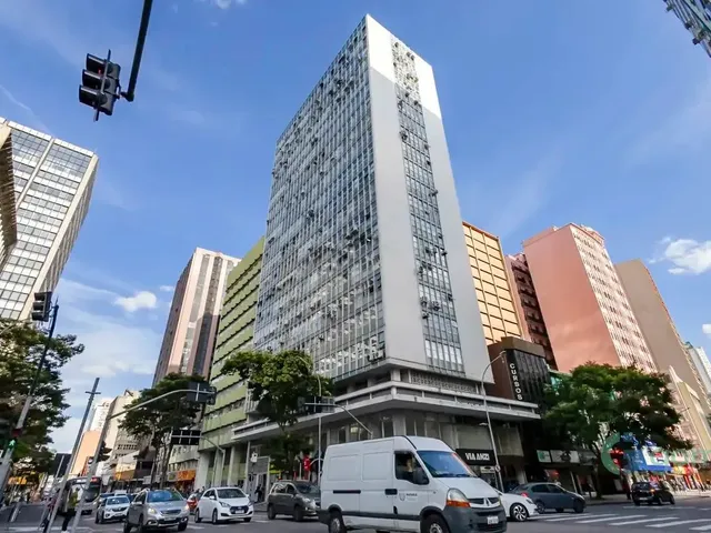 Sala à venda, no bairro Centro em Curitiba