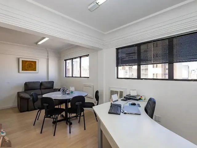 Sala para alugar, no bairro Centro em Curitiba