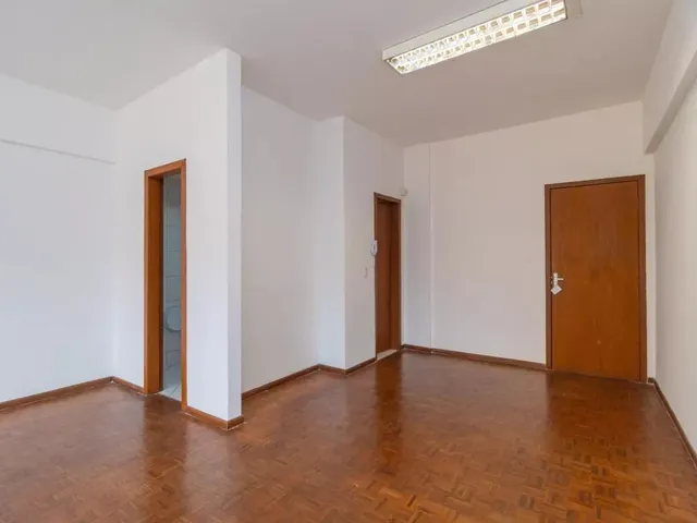 Sala para alugar, no bairro Centro em Curitiba