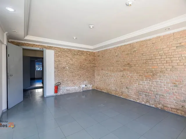 Sala à venda, no bairro Centro Cívico em Curitiba