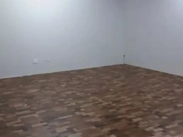 Sala à venda ou para alugar, no bairro Centro em Curitiba