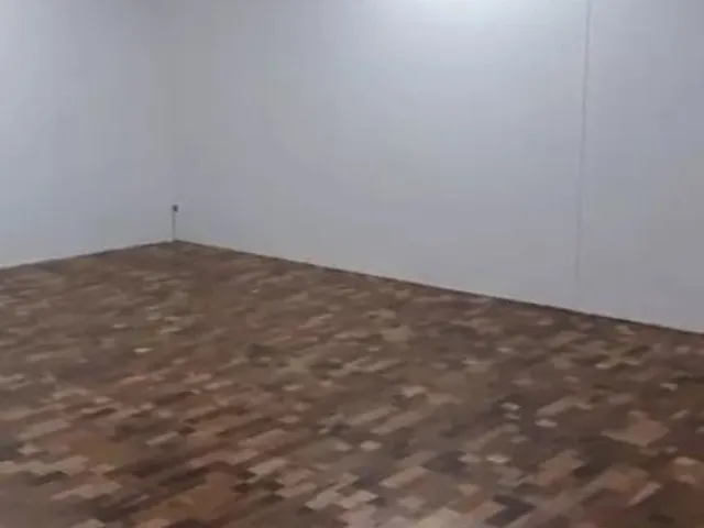 Sala à venda ou para alugar, no bairro Centro em Curitiba