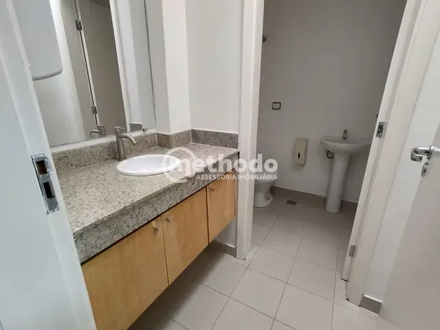 Sala com 77m², à venda, no bairro Cambuí em Campinas