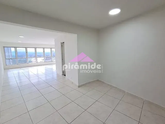 Sala à venda ou para alugar, no bairro Centro em São José dos Campos