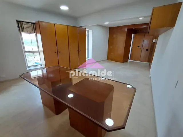 Sala à venda, no bairro Centro em São José dos Campos