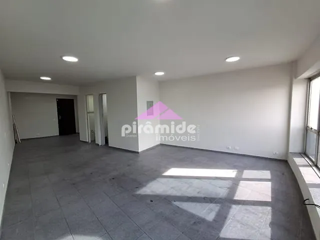 Sala à venda ou para alugar, no bairro Centro em São José dos Campos