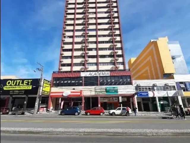 Sala à venda ou para alugar, no bairro Pinheirinho em Curitiba