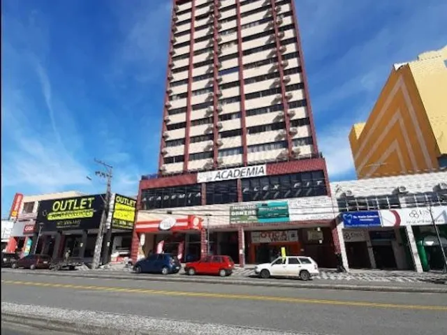 Sala à venda ou para alugar, no bairro Pinheirinho em Curitiba