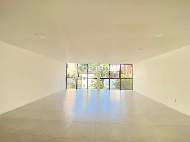 Sala para alugar, no bairro Floresta em Porto Alegre