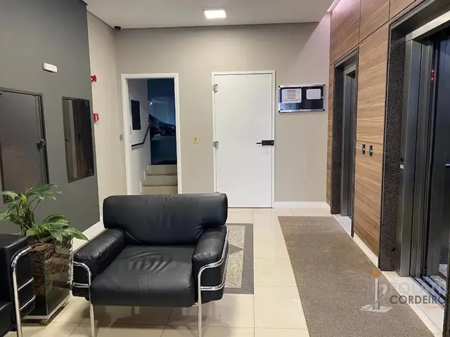Sala à venda, no bairro Centro Cívico em Curitiba